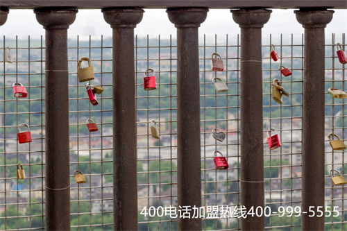 (400電話服務(wù)商排名)(400電話申請如何尋找正規(guī)代理商？這些方面要考慮!)