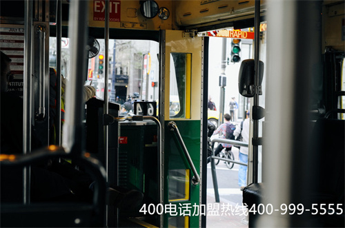 (400-999-5555什么電話)(廣西柳州400電話多少錢(qián))